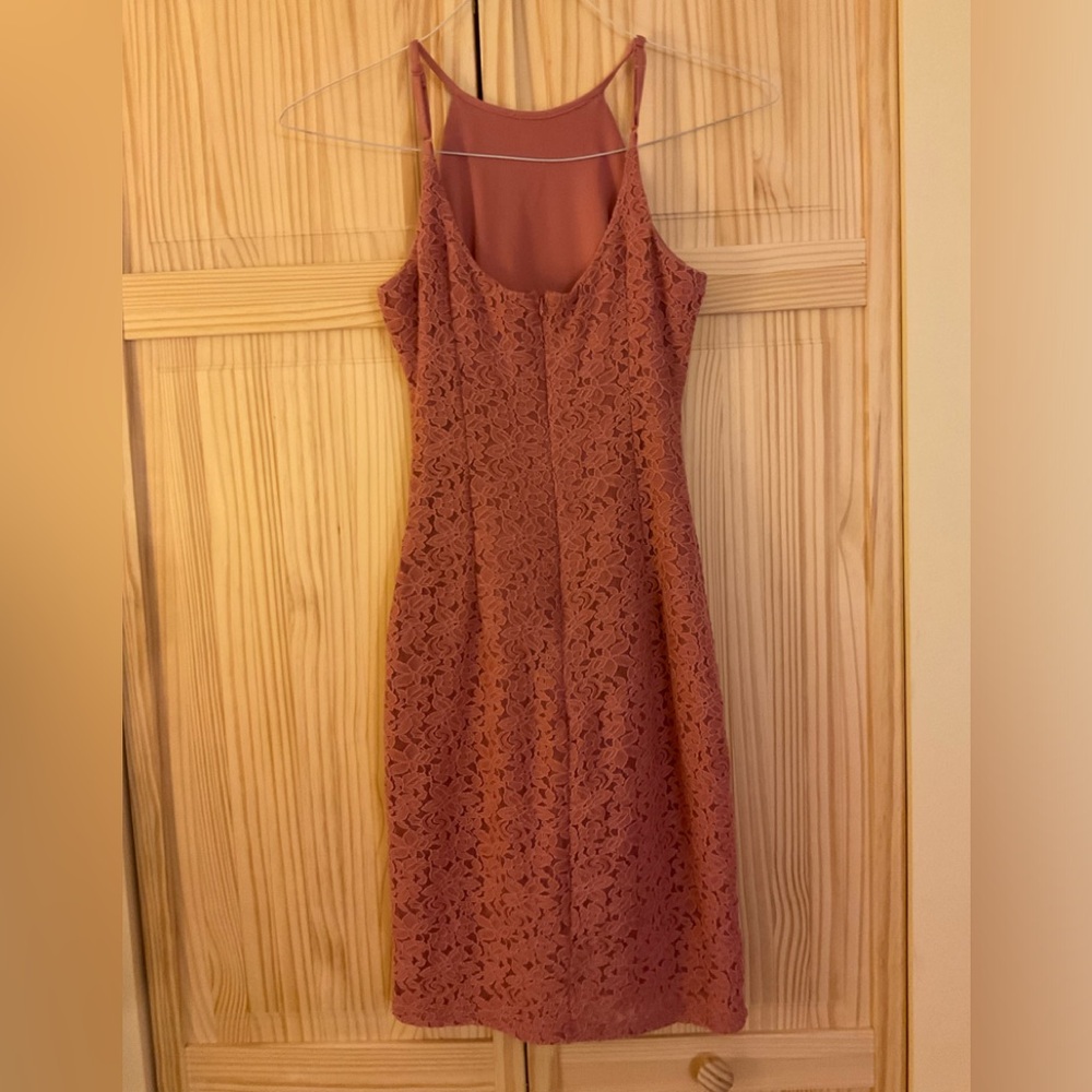 ❌ NEW ❌ LULUS LACE DRESS ~ ROSE COLOR - Picture 2 of 7